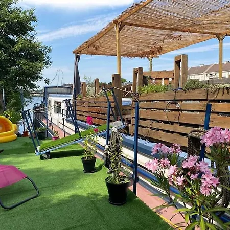 Péniche à 25 Mn De Paris Hotel en barco